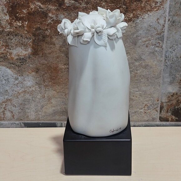 Vintage Cybis Porcelain Figurine Madonna Queen of Angels Wood Base Signed - Picture 2 of 10